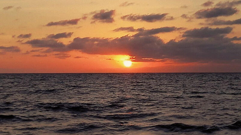 Atardecer en el mar de Tolú.